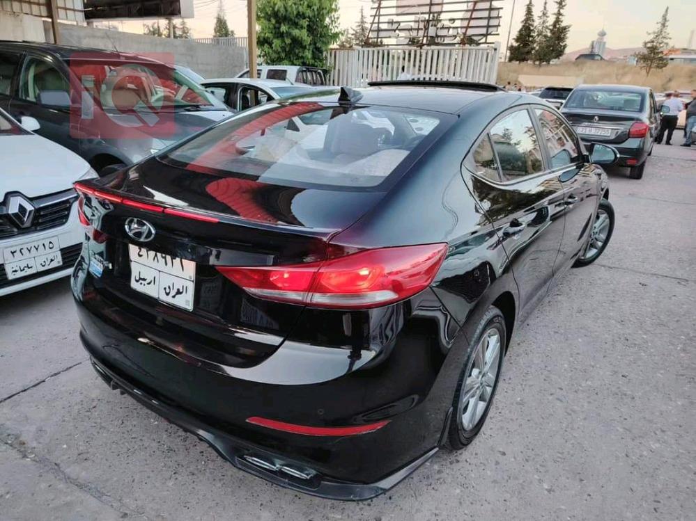 هیوندای ئەلەنترا